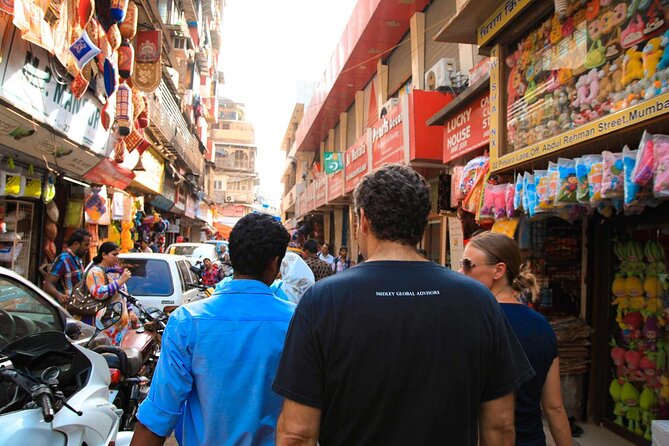 Local Transport & Dabbawallah Tour - Regal Cinema to Chhatrapati Shivaji Terminus: your orientation in motion