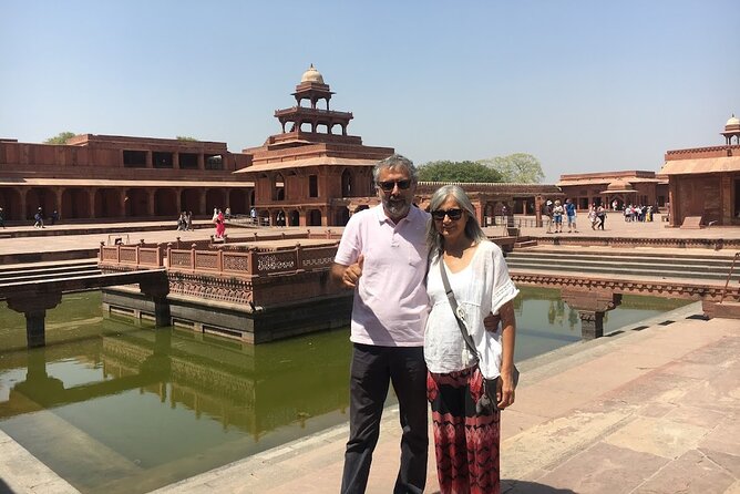 Luxury Taj Mahal Tour By SUPERFAST Train From Delhi - Agra Fort at 1:00 pm: why the timing works