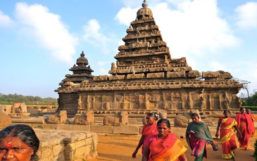 Mahabalipuram and Kanchipuram Private Caves & Temples Tour - Mahabalipuram Shore Temple, and why starting here matters