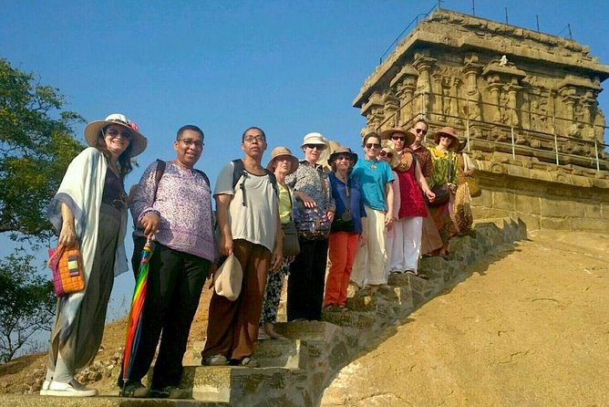 Mahabalipuram tour by Tourism Ministry approved company - Krishna’s Butter Ball: a photo stop with a point