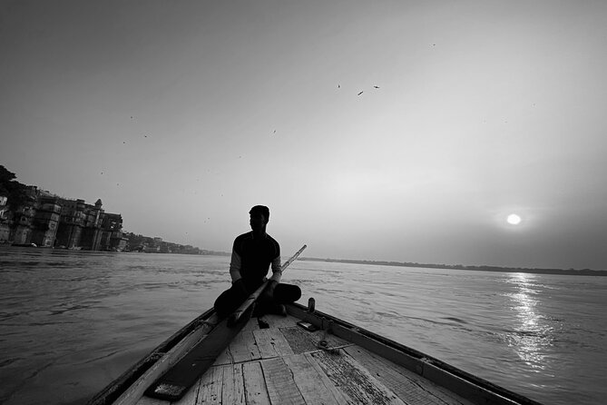 Marigold Boat Tour in Varanasi - Why a Ganga boat beats stair time at Dashashwamedh