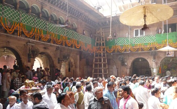 Mathura Vrindavan Divine Love Journey of Radha Krishna From Delhi - Key highlights worth caring about