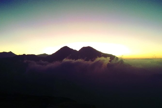 Medium Hard Trekking (munnar valley Trekking & Tours ) - The first leg to the 10:30 viewpoint, tea fields to forest edge