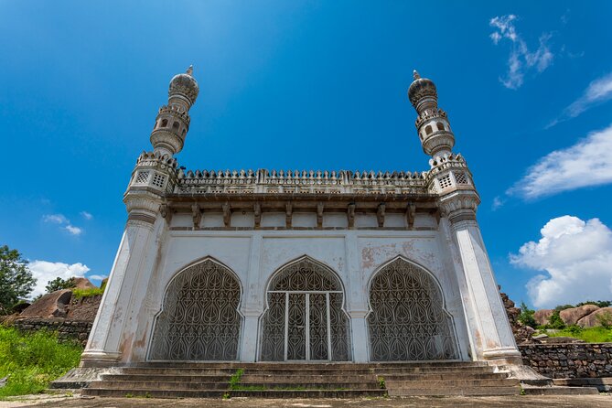 Mesmerising Hyderabad Heritage Cultural Tour with Ethnic lunch - A full-day Hyderabad plan that actually makes sense