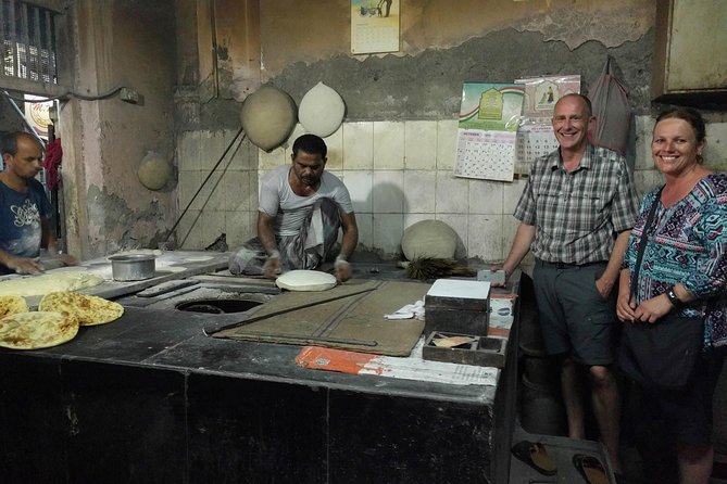 Mohd Ali Road Kebab & Curry Food Trail in Mumbai with Guide - Stop 3: Jamali Masjid and Mustafa Bazaar through Bohri Mohulla