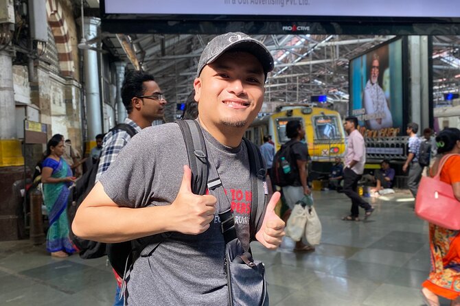 Mumbai 3 days package - Sightseeing, Food, Shopping, Slum, Bollywood & Kanheri - Gandhi at Mani Bhavan, rail-world wonder at Chhatrapati Shivaji Terminus