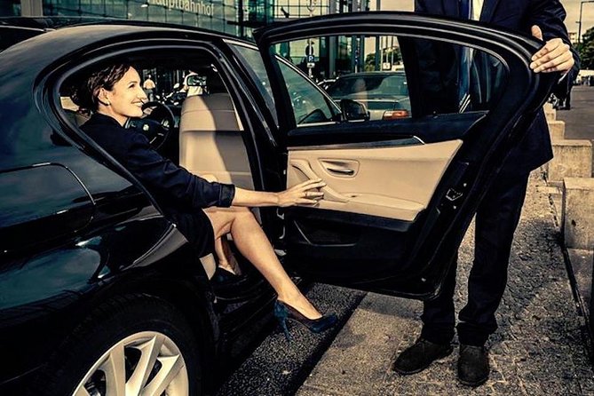 Mumbai Airport Transfer in Private Vehicle - Key highlights to know before you go