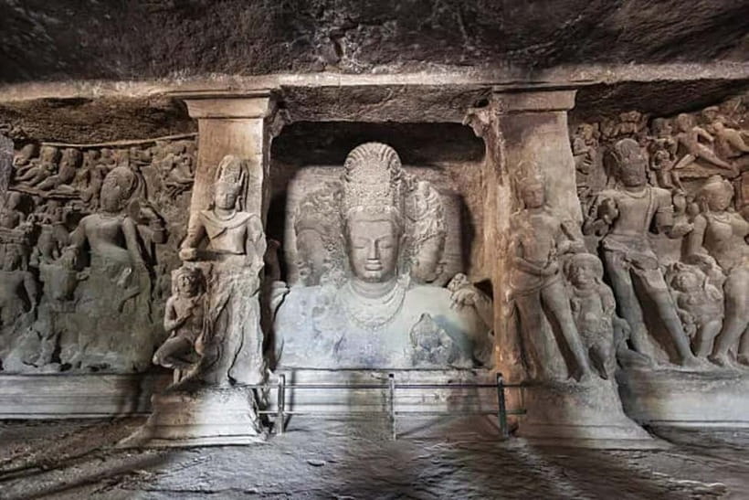 Mumbai: All-Inclusive Mumbai Private Full or Half Day Trip - Elephanta Caves by ferry: the 45 minute ride sets expectations