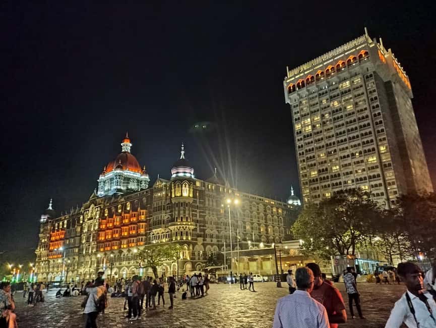 Mumbai by Night: Private Iconic Sights Tour in Lights - Why Mumbai at night feels easier than you think