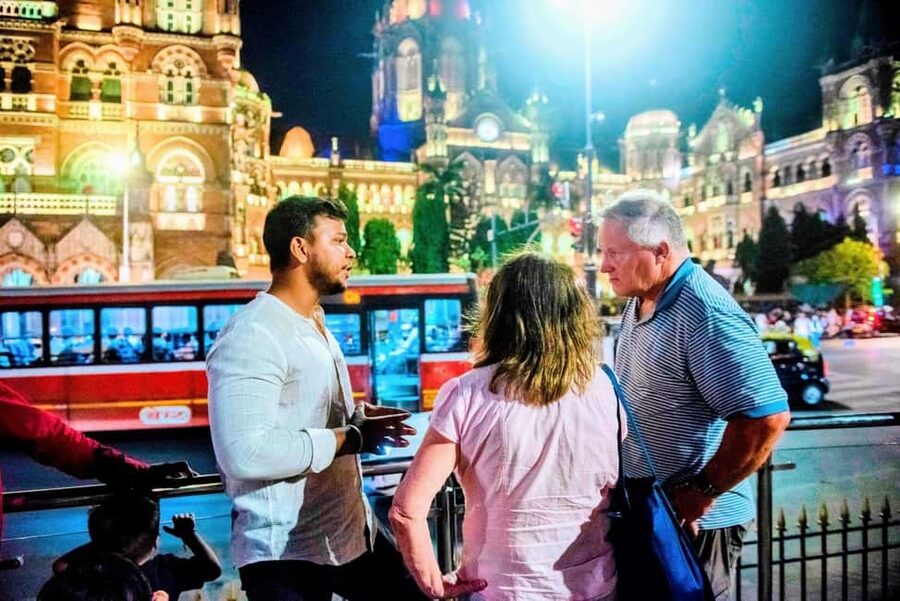 Mumbai by Night: Private Iconic Sights Tour in Lights - Malabar Hill and Crawford Market: starting with views and real city texture