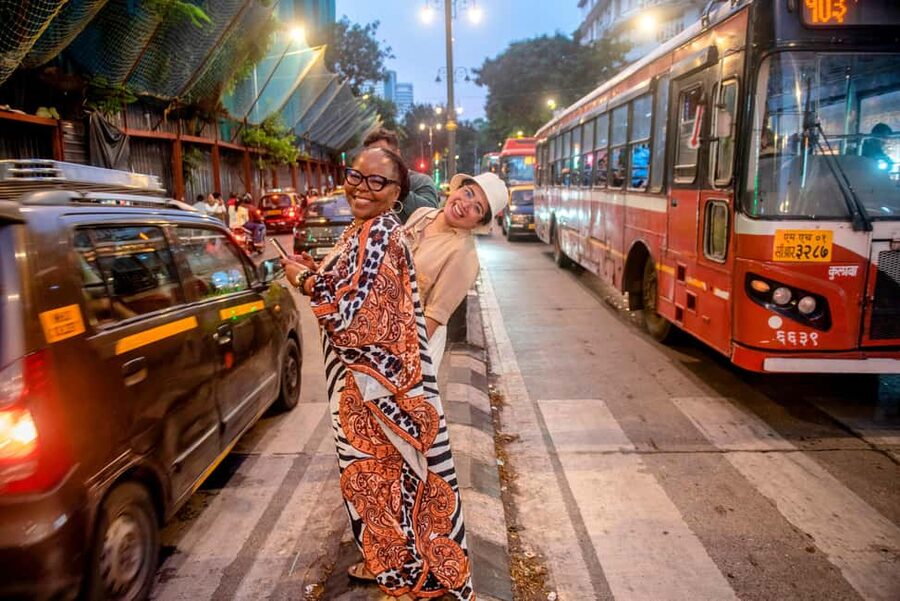 Mumbai by Night: Private Iconic Sights Tour in Lights - Marine Drive, Queens Necklace: the skyline walk you will remember