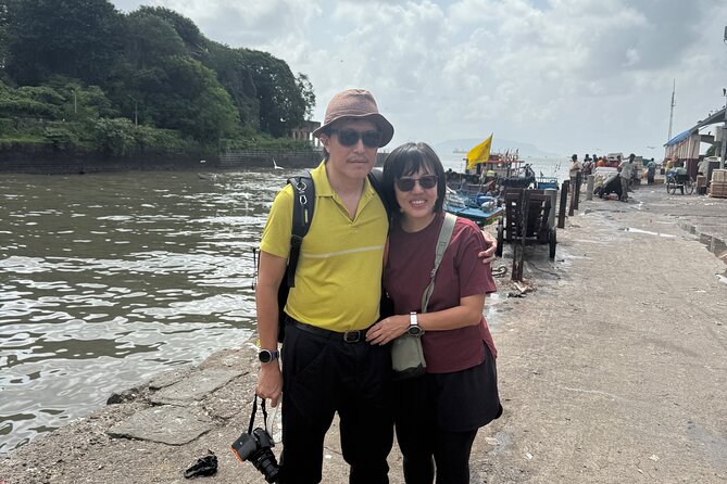 Mumbai City Highlights Tour-Private with AC car &Guide - Crawford Market and Dhobi Ghat: everyday Mumbai, not a staged set