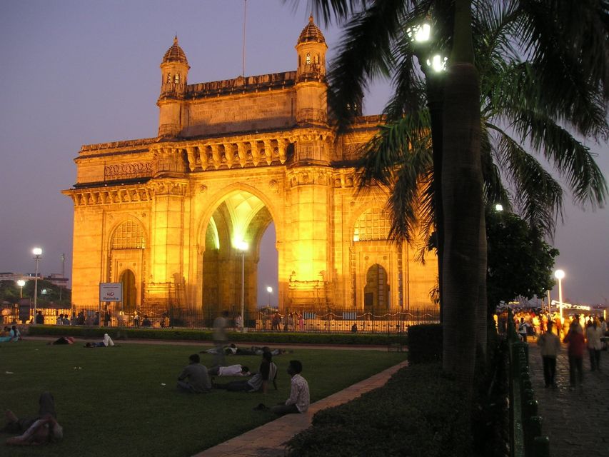 Mumbai: Customizable City Sightseeing Tour with Hotel Pickup - Colaba, Chor Bazaar, Crawford Market, and Jehangir Art Gallery