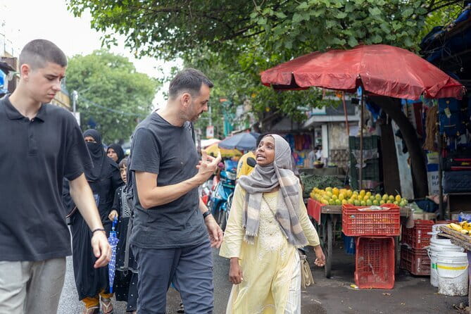 Mumbai Dharavi Slum, Dhobi Ghat & Dabbawala Lunchbox Tour - Why Mumbai Dabbawalas, Dhobi Ghat, and Dharavi Fit Together
