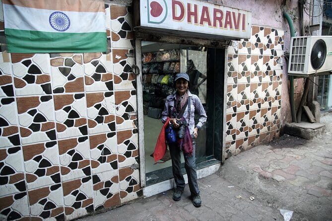 Mumbai Dharavi Slum, Dhobi Ghat & Dabbawala Lunchbox Tour - Guides Matter Here: Real Names, Real Explanation, Less Guesswork