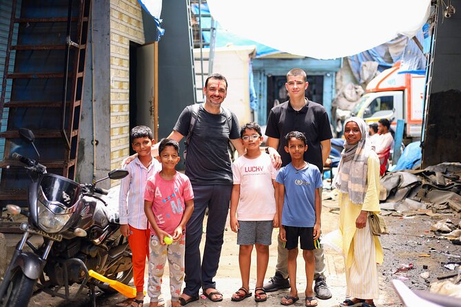 Mumbai: Dharavi Slum & Dhobi Ghat Laundry Tour - Key things to know before you go