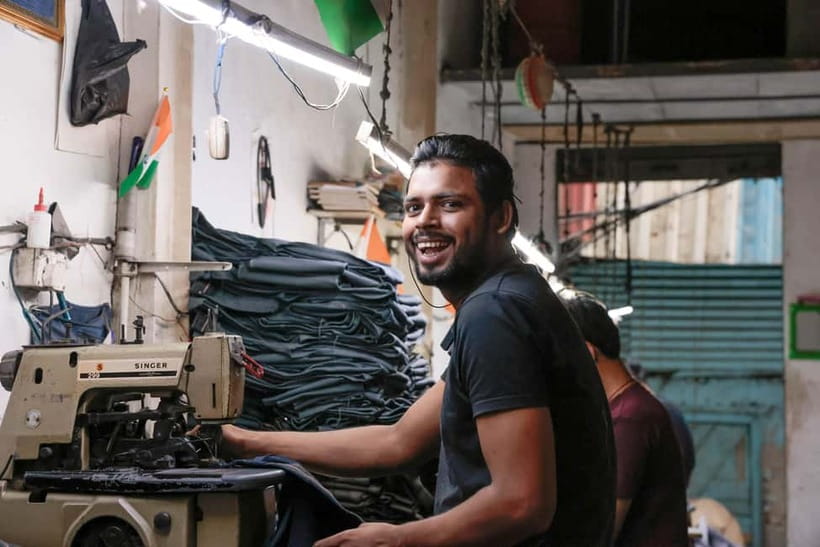 Mumbai: Dharavi Slum Guided Walking Tour by 1st Female Guide - Dhobi Ghat and the setup before walking Dharavi