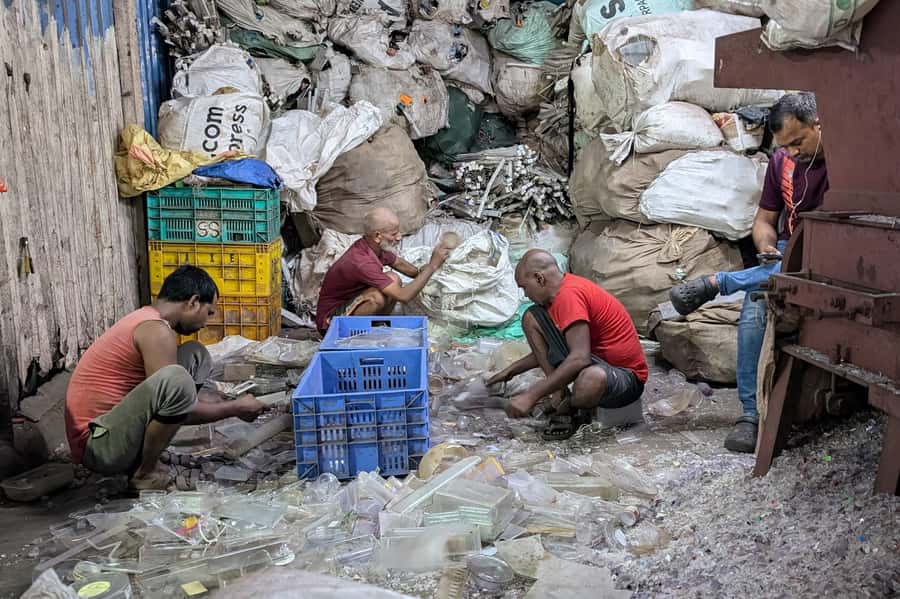 Mumbai: Dharavi Slumdog Tour -See the real Slum with a Local - Who Should Book This Dharavi Slumdog Tour