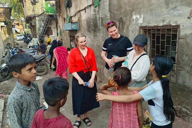 Mumbai: Dhobi Ghat Laundry & Dharavi Slum Tour with a Local - What to Wear and How to Prepare for Walking in Real Places