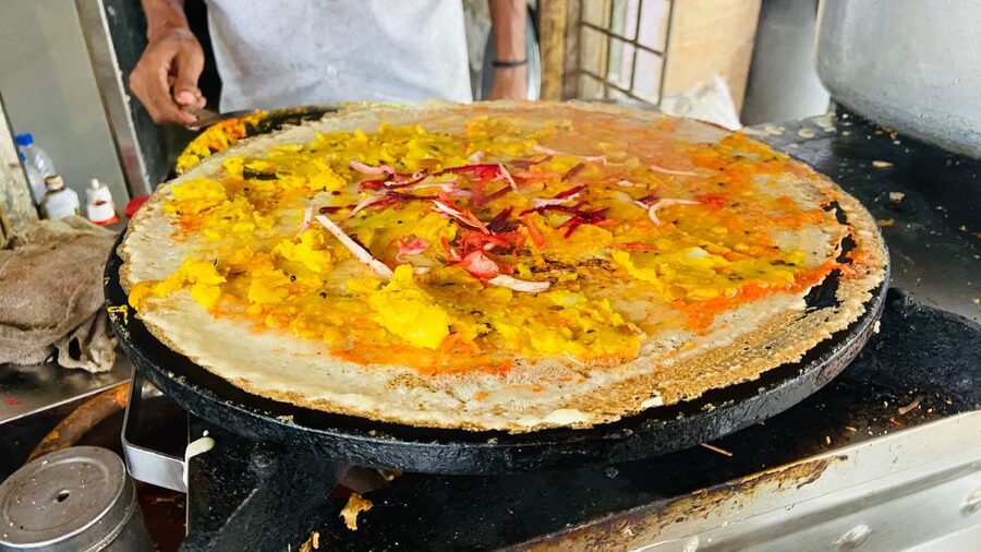 Mumbai: Evening Street Food Tasting & Cultural Market Tour - Price and value for $26 per person