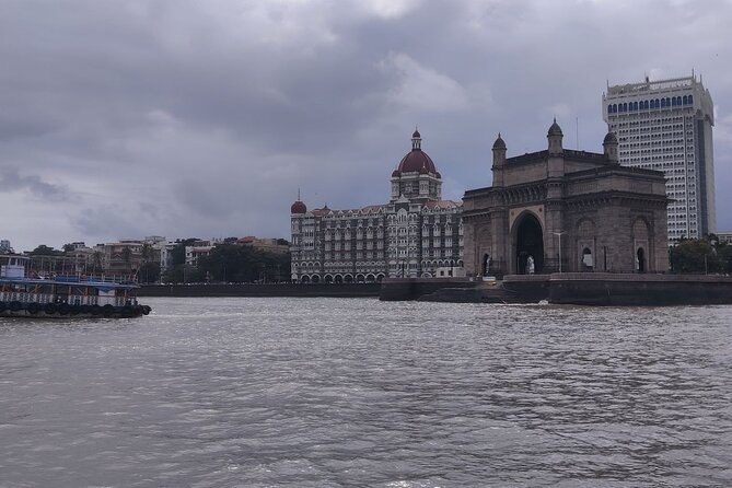 Mumbai Full-Day Sightseeing & Elephanta Caves Tour - Dhobi Ghat: Mumbai’s Working-World Moment