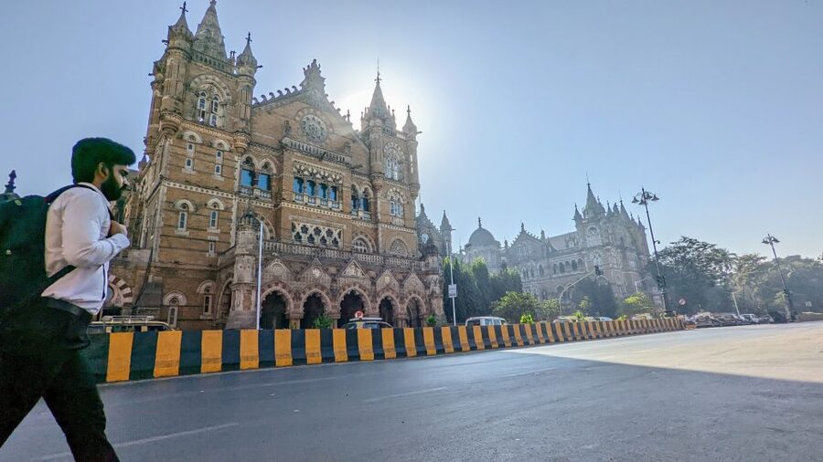 Mumbai: Full-Day Sightseeing Tour of Mumbai - Marine Drive: the sea promenade break that cools your head