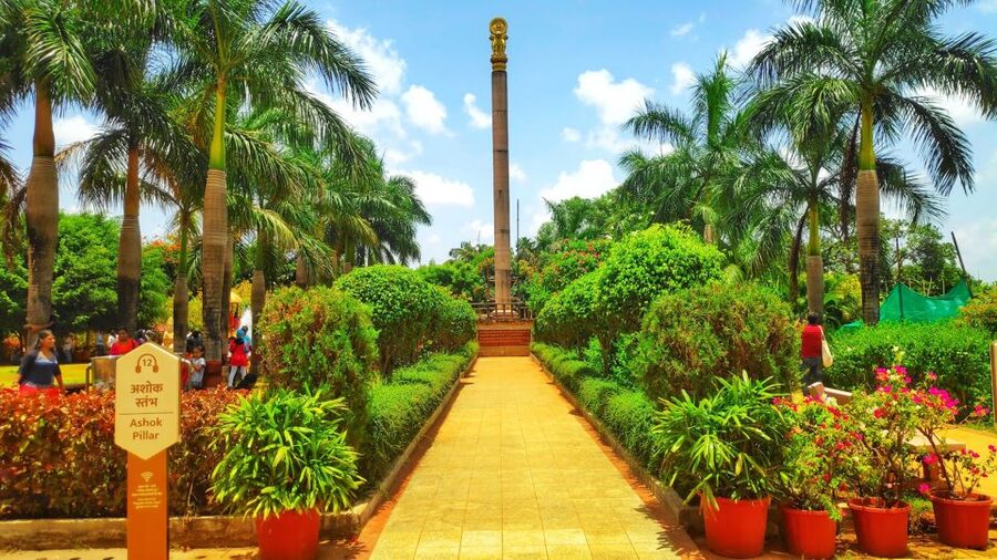 Mumbai: Kanheri Caves and The Golden Pagoda Temple - Transport, safety, and the value of having it handled