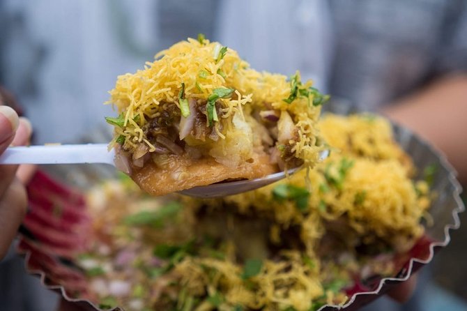 Mumbai Local with Street Food Tour in Private Vehicle - Stop 3: Marine Drive (10 minutes)