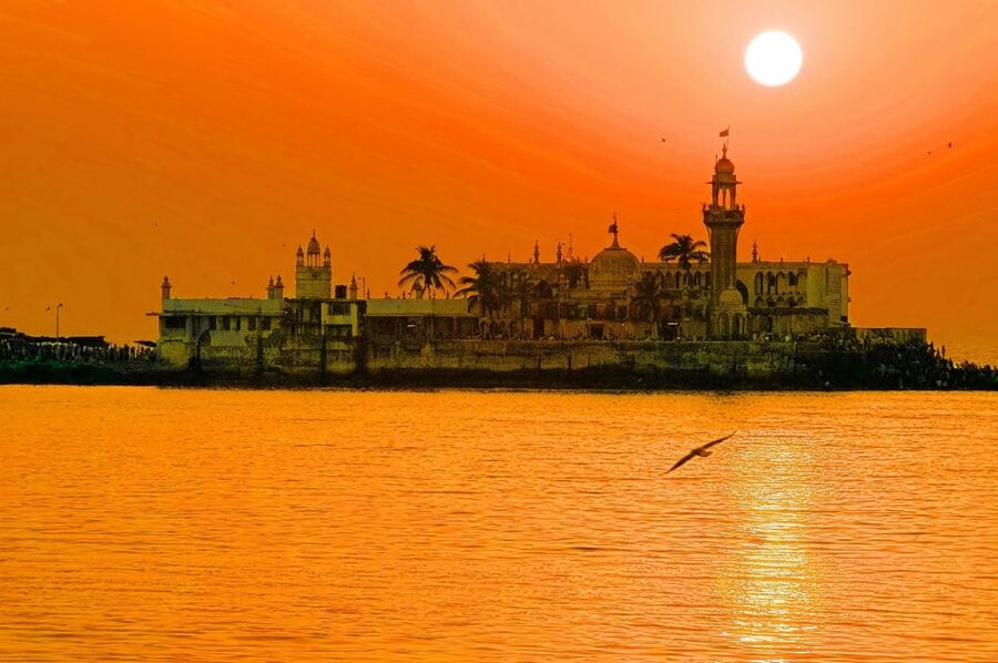 Mumbai Night Tour - From Friends Colony pickup to the night glow of Gateway of India