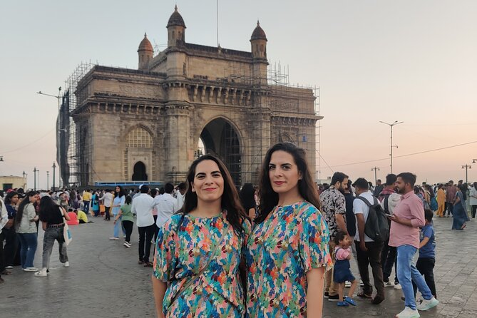 Mumbai: Private Sightseeing Tour with Top Highlights - Malabar Hill and Banganga Tank: a quieter reset with views