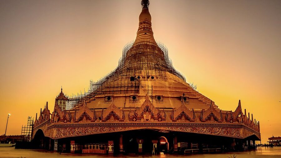 Mumbai: Private tour for Kanheri Caves and Golden Pagoda - Kanheri Caves plus Golden Pagoda: why this pairing works