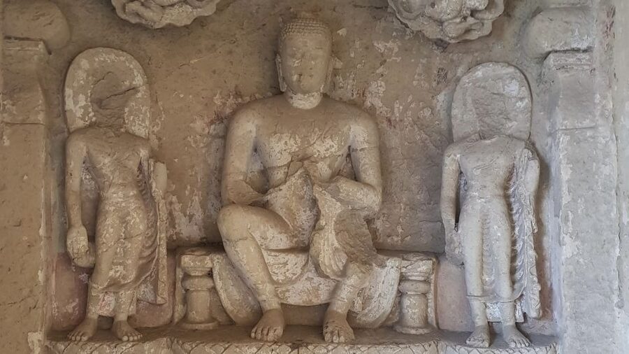 Mumbai: Private tour for Kanheri Caves and Golden Pagoda - The Golden Vipassana Pagoda in Gorai: light, relics, and sea views