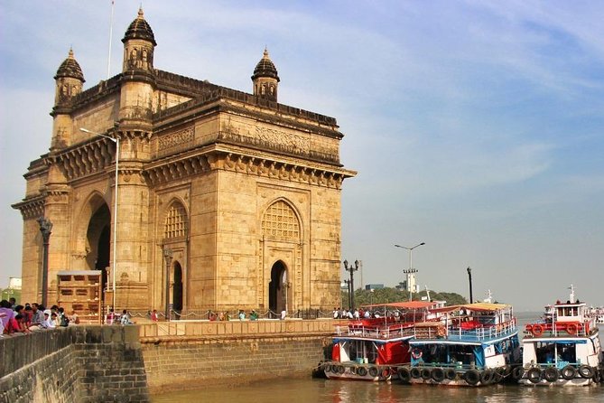 Mumbai Sky Line Private Sailing Excursion for up to 5ppl - The sailing experience itself: smooth handling and calm momentum