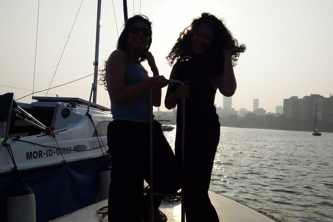 Mumbai Sky Line Private Sailing Excursion for up to 5ppl - The private charter setup for up to 5 (and why you should confirm headcount)