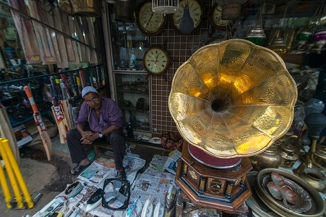 Mumbai Spice Markets and Bazaars Tour with Guide and Transport - What to Expect While Browsing Chor Bazaar