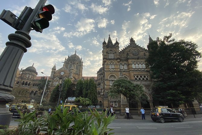 Mumbai Tours for Cruise Travellers (Private & Group Options) - Meeting at Mumbai Port Authority: what to expect before the sightseeing starts