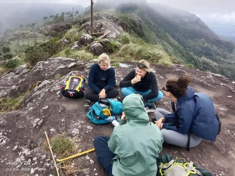 Munnar mountain hiking (Full day) - The 7-hour trek: from 1,420 m start to about 2,000 m high point