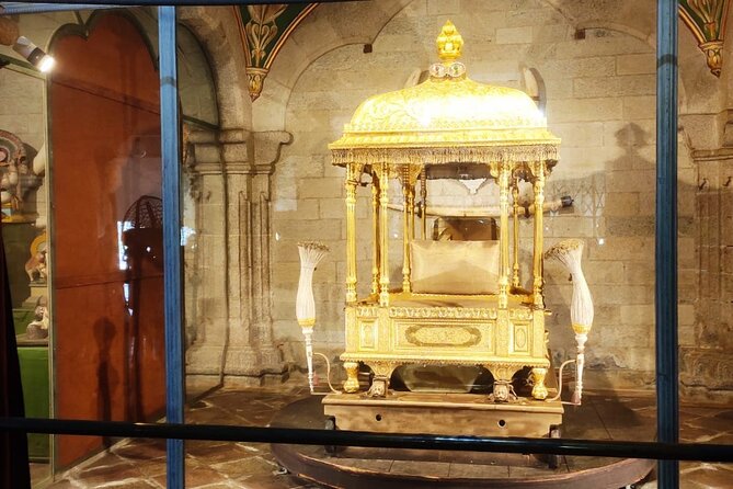 Mysore Palace + Jaganmohana Art Gallery + Devaraja Market = Mysore Heritage Walk - Price and tickets: how this walk earns its cost