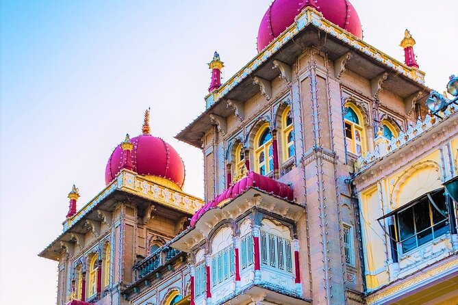 Mysore & Srirangapatna Day Tour from Bengaluru with Guide & Lunch - Why the guide and chauffeur feel like the real product