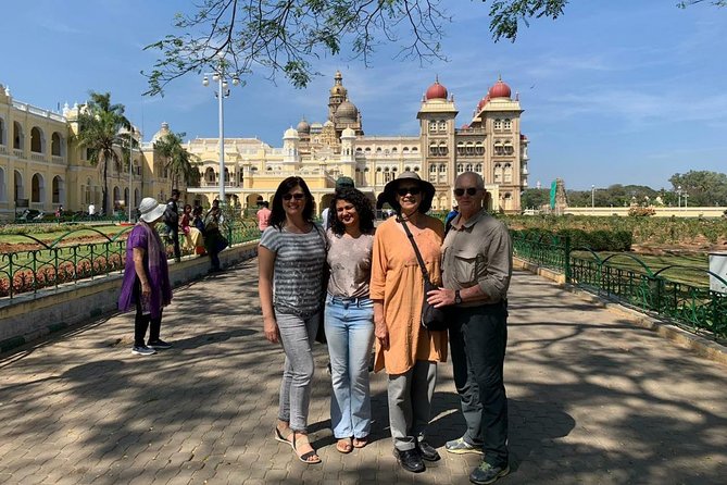 (Mysuru) Mysore Day Out - A Royal Experience Private Tour from Bangalore - Lunch at Hotel RRR and what you gain from a scheduled meal