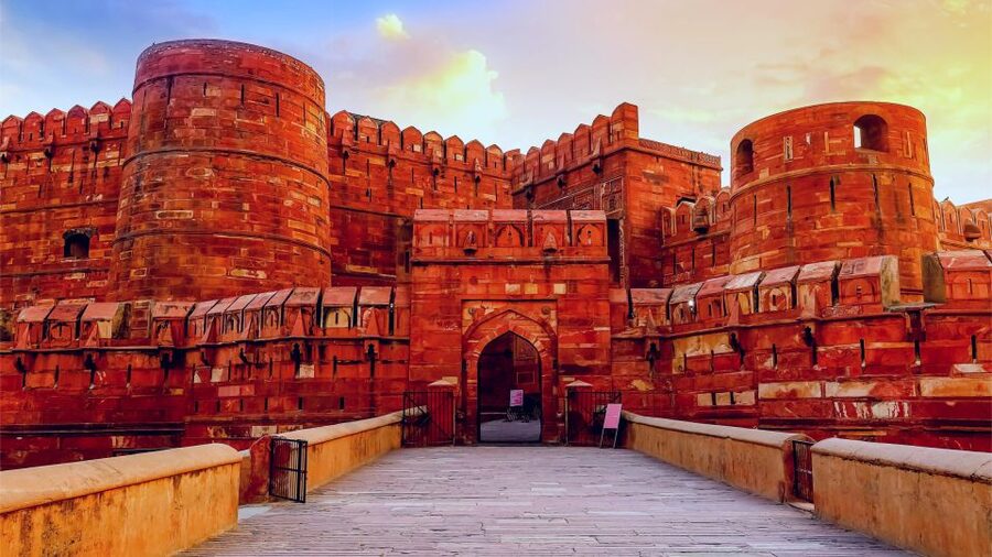 New Delhi, Agra & Jaipur: 3-Day India Golden Triangle Tour - Day 1: Old Delhi lanes, then New Delhi monuments
