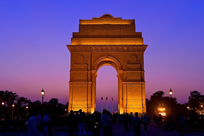 New Delhi and Old Delhi Private Tour 4-8 Hours - Customizable - Chandni Chowk by Rickshaw: The Old Delhi Pulse in Motion