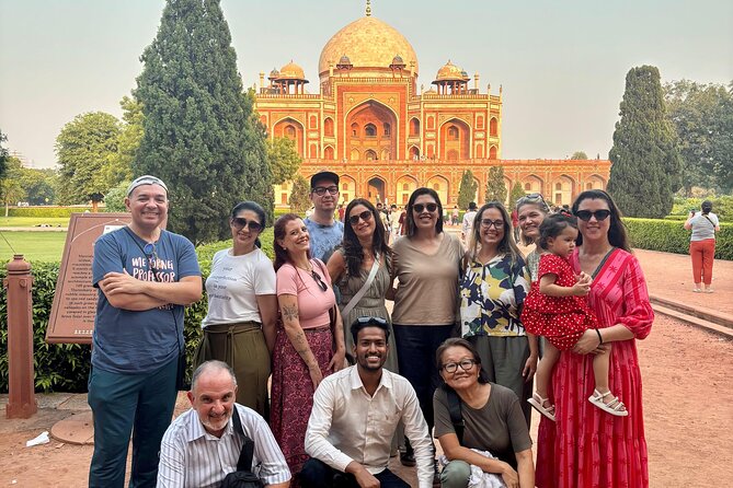 New Delhi and Old Delhi Tour Full Day - Gurudwara Bangla Sahib, a Free Start With Real Calm