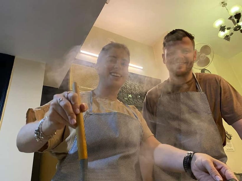 New Delhi: Indian Cooking Class in a Local Home - Practical tips to make your evening smoother