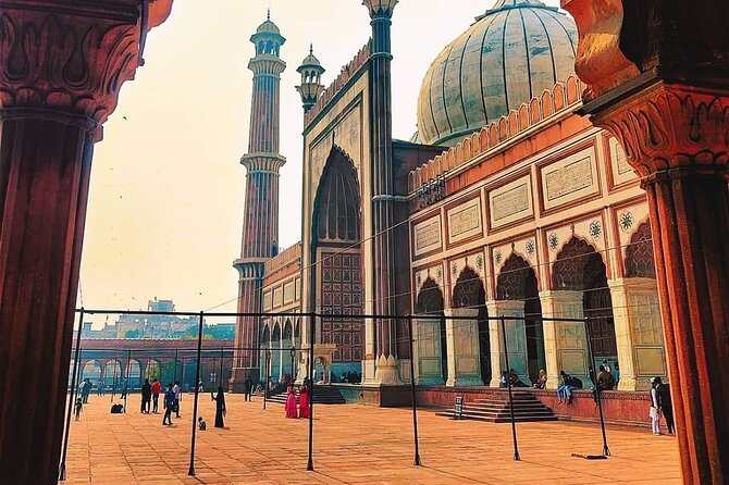 Old and New Delhi Highlights: Private Full-Day Tour - Red Fort and Jama Masjid: Mughal power plus a quick ride
