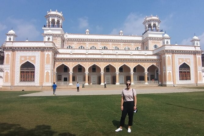 Old City Walking tour in Hyderabad, travel back 400 years in time - Laad Bazaar: pearls, bangles, and how to shop without getting lost