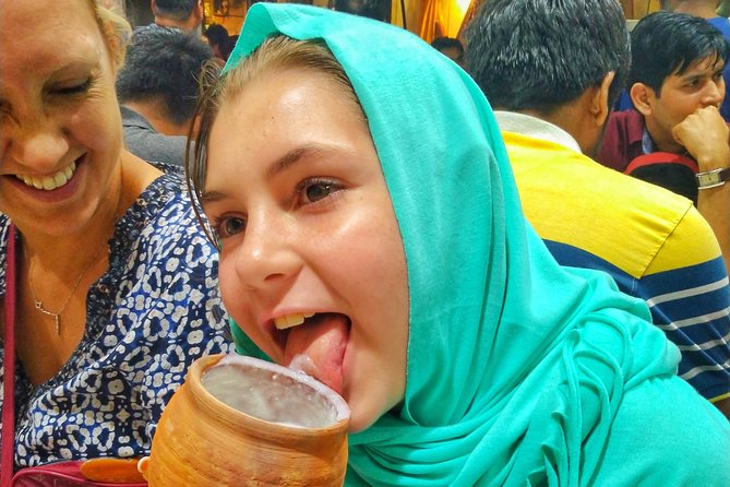 Old Delhi Food-Spice Market-Temples Tour Soon Featured on NETFLIX - Gurudwara Sis Ganj Sahib: Langar, free meals, and respectful entry