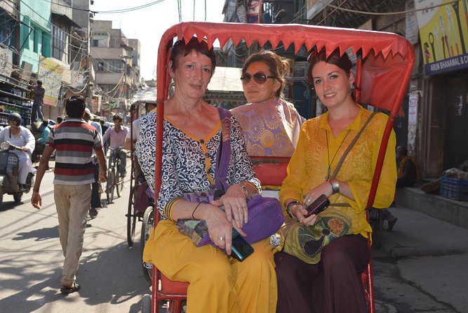 Old Delhi Photography & Food Tour with Rickshaw Ride to Masterji Kee Haveli - Photography and Commentary, With Verun Keeping It Real