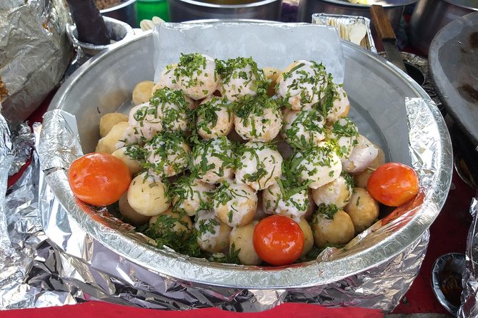 Old Delhi Street Food Tour With Spice Market On Tuk Tuk - Aloo Tikki, Dahi Bhalla, and the Natraj Café Stop