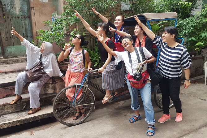 Old Delhi Tour with Local Experience - Old Delhi in 3 hours: metro, rickshaw, and a smart route